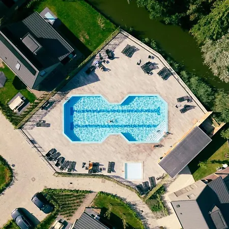 Alpesi faház 538 Op Recreatiepark De Wielen *